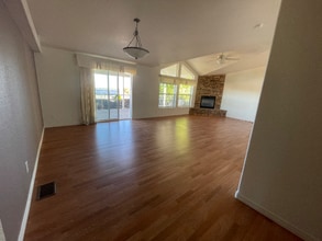 1124 Louie St in Prescott, AZ - Foto de edificio - Building Photo