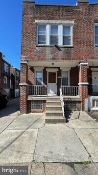2094 Carver St photo'