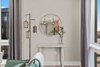 916 N Delaware Ave in Philadelphia, PA - Foto de edificio - Building Photo