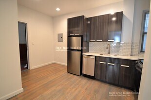 70 Peterborough St in Boston, MA - Building Photo