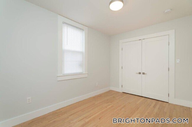 31 South St, Unit B4 in Boston, MA - Building Photo - Building Photo