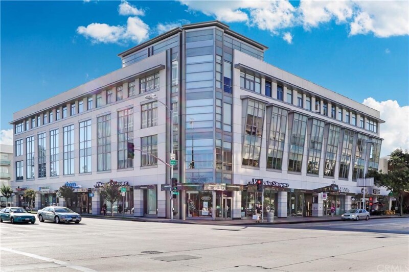 175 S Lake Ave in Pasadena, CA - Building Photo