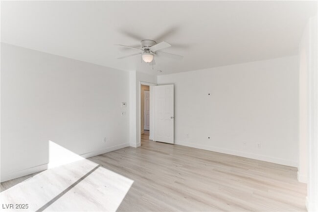 property at 523 Moses Lake Ct