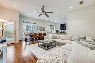 5709 Lewis St in Dallas, TX - Building Photo - Building Photo