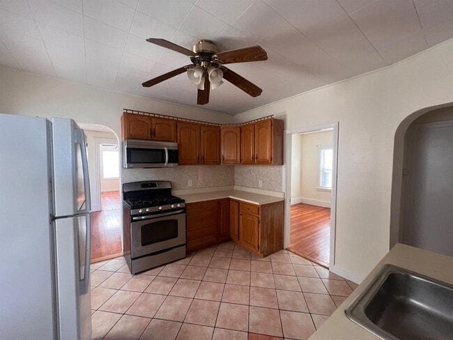 15 5th St, Unit 1