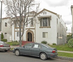 339 N Orange Grove Ave Apartments