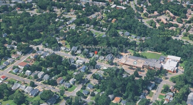 property at 1404 S Quincy St