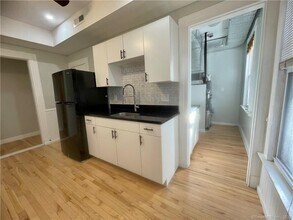 335 Sherman Ave-Unit -1 in New Haven, CT - Building Photo - Building Photo