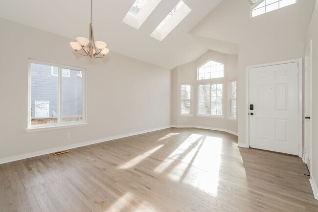 1248 Ascot Ave in Littleton, CO - Building Photo - Building Photo