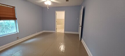 10635 Mc Laurin Rd E in Jacksonville, FL - Building Photo - Building Photo