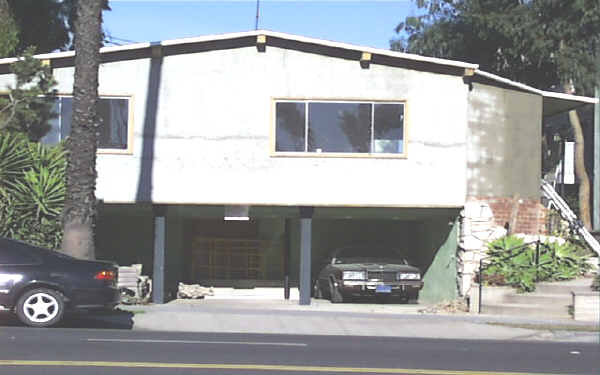 1233 20th St in Santa Monica, CA - Building Photo - Building Photo