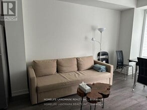 3538 Colonial Dr in Mississauga, ON - Building Photo - Building Photo