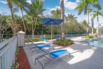 5300 NW 87th Ave in Doral, FL - Building Photo - Building Photo