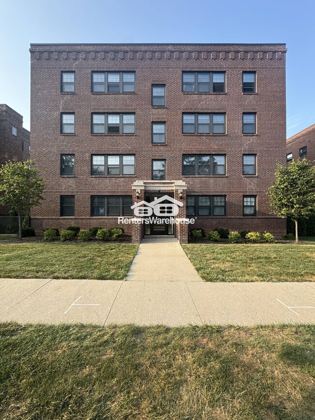 property at 2807 Grand Ave