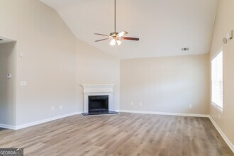 4976 Wolfcreek View in College Park, GA - Building Photo - Building Photo