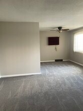 6941 Plaza Dr in Niagara Falls, NY - Building Photo - Building Photo