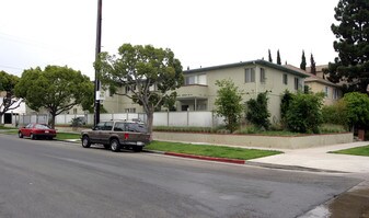 902-906 Washington Ave in Santa Monica, CA - Building Photo