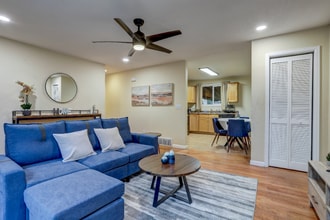 7777 Umatilla St in Denver, CO - Foto de edificio - Building Photo