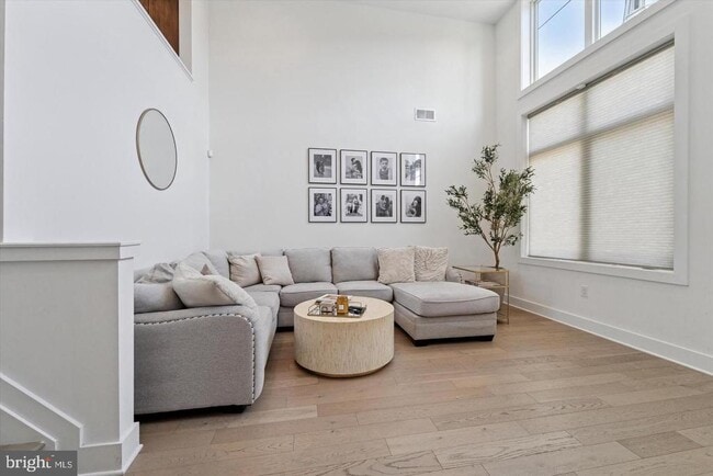322 Fairmount Ave in Philadelphia, PA - Building Photo - Building Photo