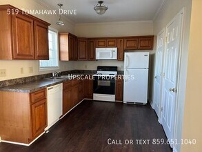 519 Tomahawk Dr in Harrodsburg, KY - Building Photo - Building Photo