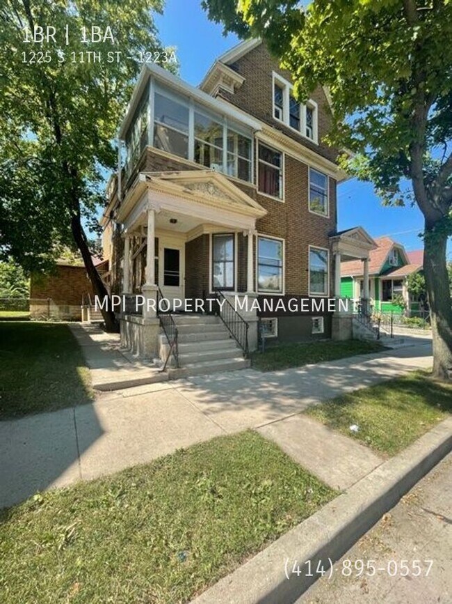 1225 S 11th St-Unit -1223A in Milwaukee, WI - Building Photo - Building Photo