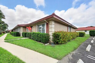 1443 SW 27th Ave in Boynton Beach, FL - Building Photo