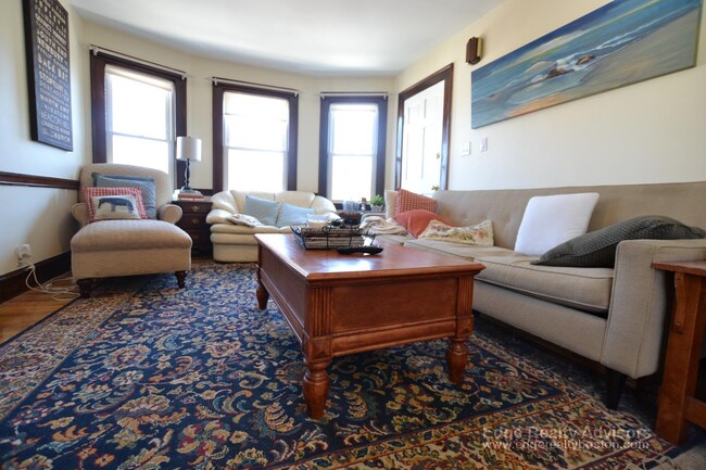 62 Brock St, Unit 3