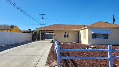 4531 Cory Pl in Las Vegas, NV - Building Photo - Building Photo