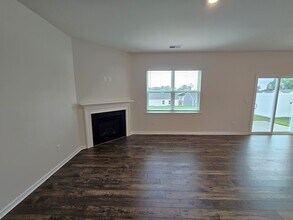 942 Pineland Dr in Woodruff, SC - Building Photo - Building Photo