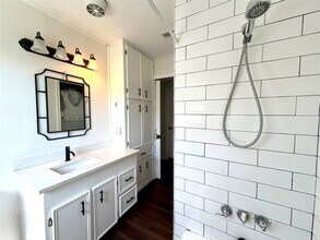 5422 Timber Creek Dr in Houston, TX - Building Photo - Building Photo