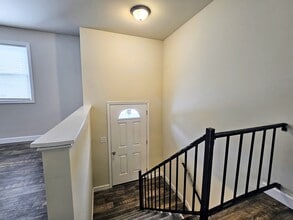 4 Skyview Ln in Lititz, PA - Foto de edificio - Building Photo