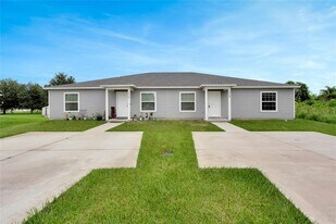 808 Abbeville Ct in Poinciana, FL - Building Photo