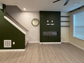 803 Haversack Hunt Way, Unit #A in Glen Allen, VA - Foto de edificio - Building Photo