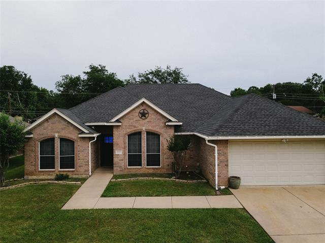 852 Magnolia Ct in Hurst, TX - Building Photo