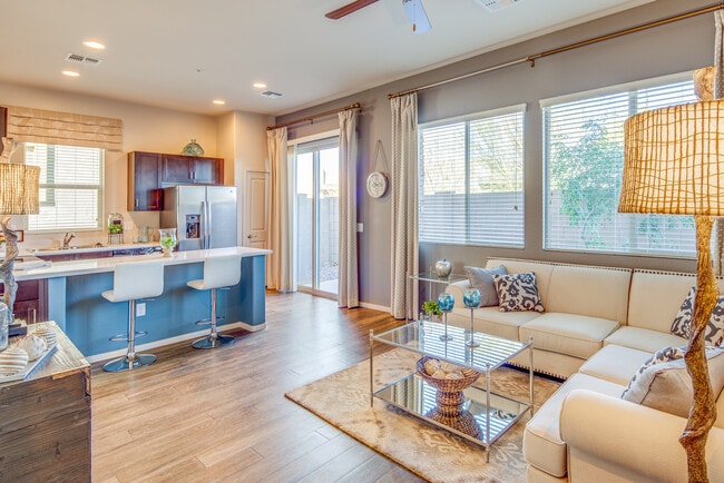 Keller Town Square in Gilbert, AZ - Building Photo - Interior Photo