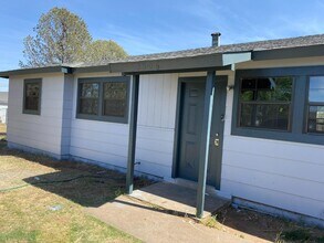 3506 E Baylor St in Lubbock, TX - Building Photo - Building Photo