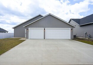 11577 Railway Ave in Rathdrum, ID - Building Photo - Building Photo