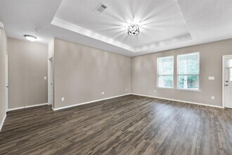 2015 Lost Timbers Dr in Conroe, TX - Building Photo - Building Photo
