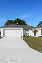 940 Ithaca Ave SE in Palm Bay, FL - Building Photo - Building Photo