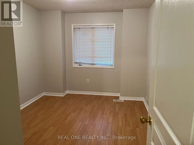 3835 Freeman Terrace in Mississauga, ON - Building Photo - Building Photo
