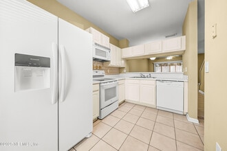 8230 Dames Point Crossing Blvd in Jacksonville, FL - Building Photo - Building Photo