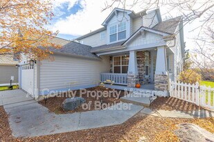 313 Caribou Pass Cir in Lafayette, CO - Building Photo