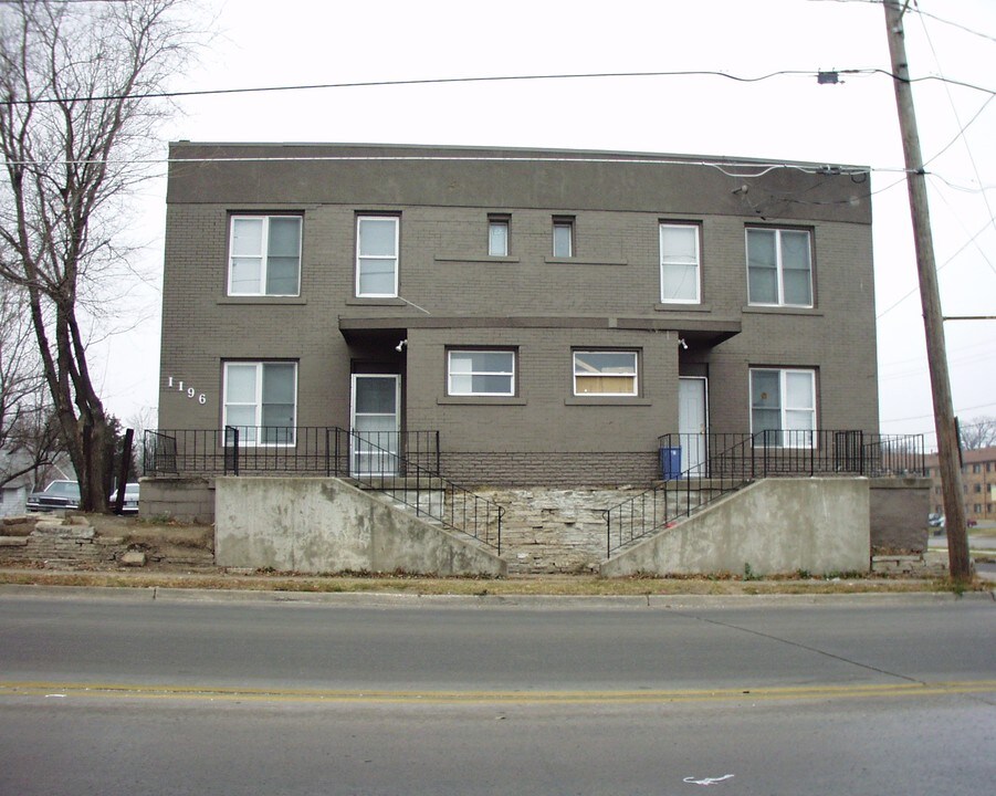 University Court in Des Moines, IA - Building Photo