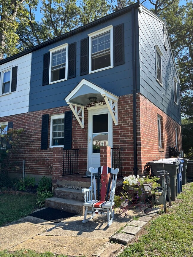property at 2207 Farrington Ave