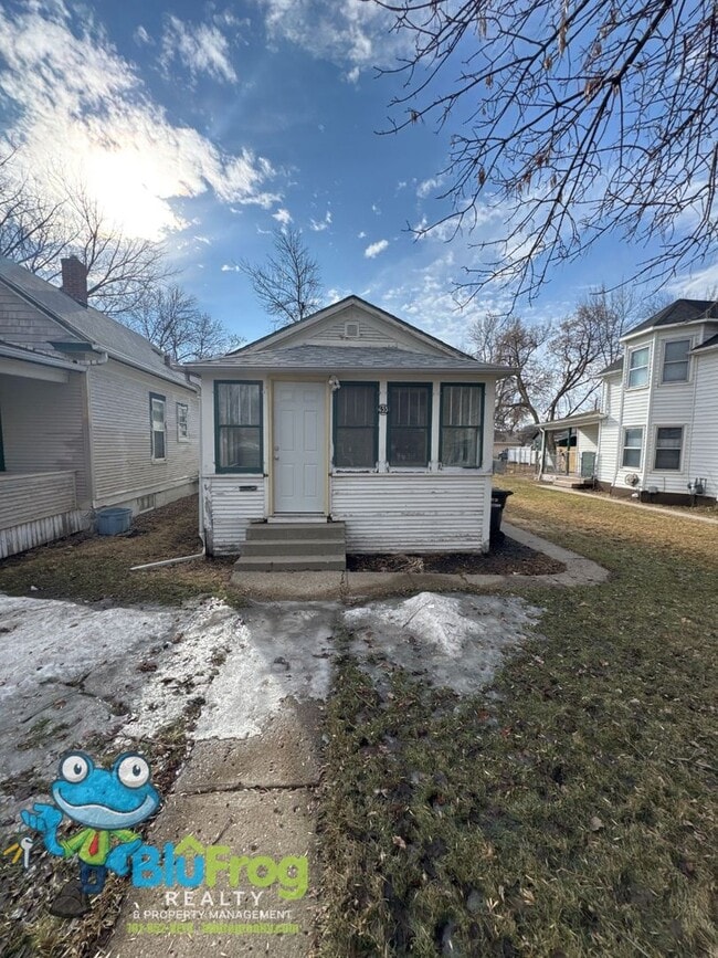 property at 455 2nd St SW