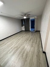 1301 Lusitana St in Honolulu, HI - Building Photo - Building Photo