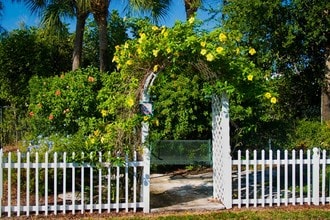 Windsor Park in West Palm Beach, FL - Building Photo - Building Photo