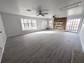 10608 Tumilty Terrace in Midwest City, OK - Building Photo - Building Photo