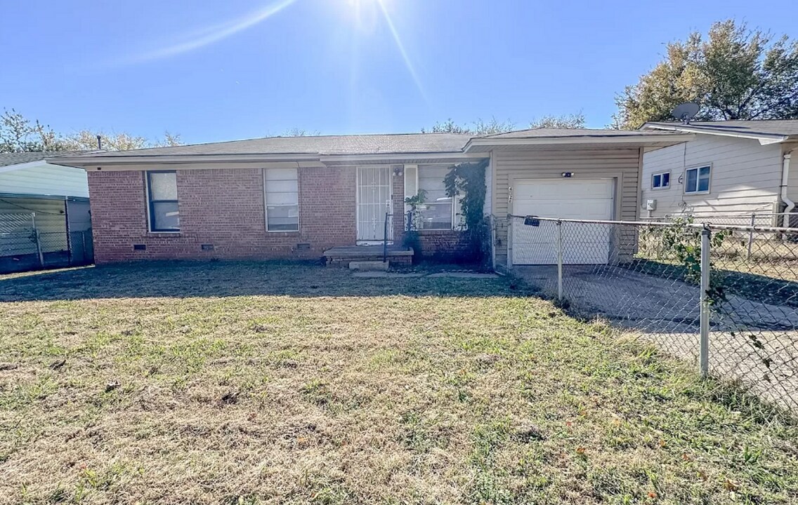 4128 E Xyler St in Tulsa, OK - Foto de edificio