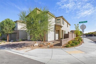 7853 Bethel Hts Ln in Las Vegas, NV - Building Photo - Building Photo